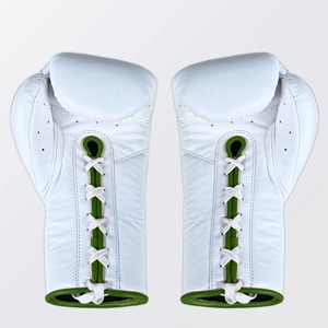 Guantes de Boxeo Unisex Personalizados al por Mayor, Impresión por Sublimación, Cuero PU, Acolchado de Espuma, Cierre de Cordones y Elástico en la Muñeca - Product Image 3