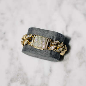 Bracelet cubain de luxe semi-serti de pierres |   Bracelet Miami Cuban en or plaqué 18 carats avec micro-pavé pour hommes - Product Image 2