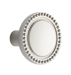 Boutons de porte ronds en laiton de haute qualité, finition nickel, durables, élégants et parfaits pour les intérieurs modernes ou classiques. - Product Image 1