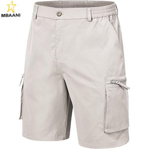 กางเกงขาสั้นคาร์โก้เอวยางยืดมีซิปสำหรับผู้ชายพร้อมกระเป๋า 6 ช่อง - Product Image 1