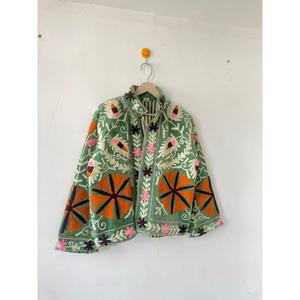 Veste Bohème en Velours Vert Menthe Broderie Florale Suzani pour Femme – Manches Longues, Col Montant – Idéale Automne et Printemps - Product Image 4
