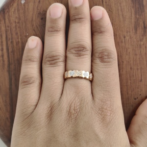 แหวนทองคำขาว 18K ประดับเพชรรูปหัวใจสำหรับผู้หญิง สไตล์วินเทจสุดโรแมนติก ฝังเพชรแบบ Pave งานละเอียด ของขวัญสำหรับงานปาร์ตี้ ผิวขัดเงา - Product Image 4