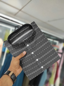 Kurtas indias largas de algodón para hombre en tela de algodón de primera calidad, diseño de tejido de algodón suave premium, ropa étnica para festivales. - Product Image 4