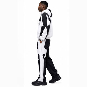 Sudadera con Capucha para Hombre, Estilo Deportivo, con Bloques de Color Blanco y Negro, Estampado Completo, Lavado Ácido, Resistente al Viento, con Cierre de Cordón - Product Image 4