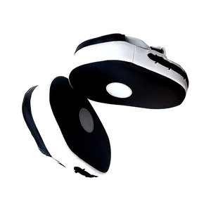 Curved Shape for Enhanced Targeting Accuracy <b>Focus</b> <b>Pads</b> Perfect for Martial Arts and Sparring Sessions <b>Focus</b> <b>Pads</b> - Product Image 3