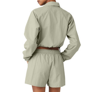 Conjunto Deportivo Corto para Mujer, Chaqueta Cortavientos de Poliéster Transpirable de Alta Calidad, Secado Rápido, Cuello Alto, Diseño Personalizado - Product Image 2