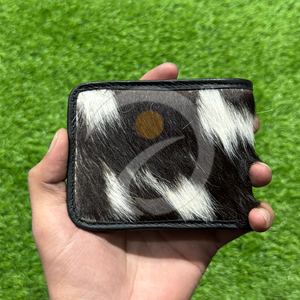 Cartera de Cuero Genuino de Vaca con Pelo, Delgada, Hecha a Mano, Bifold, Tarjetero, Diseño Minimalista Refinado - Product Image 1