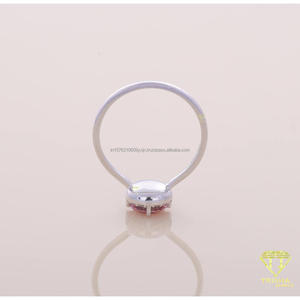 Anillo de compromiso con halo de diamantes cultivados en laboratorio, corte cojín, color rosa, en oro blanco de 14K, anillo de promesa solitario para mujer, joyería fina. - Product Image 5