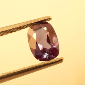 พลอยอเล็กซานไดรต์เพาะเลี้ยงในห้องปฏิบัติการ, รูปทรงคุชชั่นเจียระไน (0.60 กะรัต, 6.5x4.5 มม.) - Product Image 6