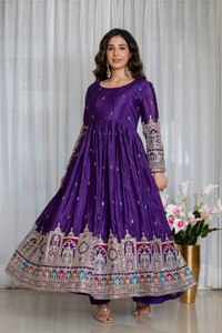 Ramdev Trading Kurta/Kurti pour femme en soie épaisse, style moderne, séchage rapide, pour mariages, fêtes, occasions Diwali, toutes saisons - Product Image 5