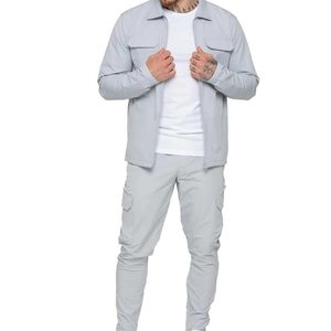 ชุดวอร์มเทคฟลีซแบบคาร์โก้สำหรับผู้ชาย สั่งทำโลโก้ OEM ชุดสองชิ้น เสื้อแจ็คเก็ตและกางเกงจ็อกเกอร์ พรีเมียม ผ้าฝ้าย 100% กันลม พิมพ์ลาย สำหรับวิ่งออกกำลังกาย - Product Image 2