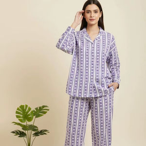 Ensemble de pyjama d'été grande taille imprimé cœur de haute qualité, col en V, manches longues, tenue d'intérieur personnalisable à imprimé floral, meilleur prix d'été - Product Image 1