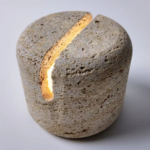 Lampe de chevet cylindrique compacte en pierre de travertin, éclairage décoratif en marbre naturel - Product Image 1