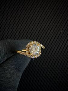 Anillo de compromiso de plata 925 con diamante cultivado en laboratorio, corte ovalado, halo pavé, chapado en oro, joyería de boda para mujer - Product Image 3