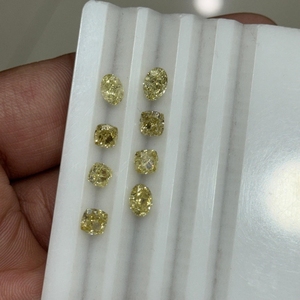 เพชรเหลืองธรรมชาติทรงแฟนซี น้ำหนัก 5.65 กะรัต รูปทรงผสม คุณภาพสีสมบูรณ์แบบ ไม่ผ่านการปรับแต่ง นำเข้าจากแอฟริกา ขายส่งระดับพรีเมียม - Product Image 1