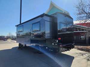 Camping-car, caravane, remorque de camping pour les voyages en plein air, les aventures en nature et les expéditions de camping - Product Image 3