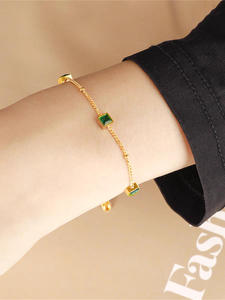 AMBER JEWELS สร้อยข้อมือเทนนิสชุบทอง 10K สำหรับทุกเพศ ประดับมรกตทรงเรขาคณิตแบบฝังขอบ ดีไซน์เรียบง่าย เหมาะสำหรับสวมใส่ทุกวัน - Product Image 2