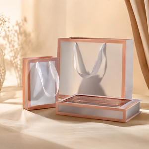 Bolsas de Compra y Cajas de Regalo de Papel Blanco de Lujo con Borde Dorado Rosa, Asas de Cuerda, Empaque con Logotipo Personalizado al por Mayor - Product Image 5