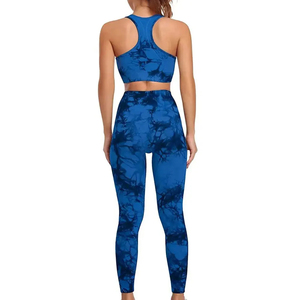 Ensemble de yoga personnalisé pour femmes, haute performance, sans coutures, séchage rapide, respirant, couleur unie, design de qualité supérieure. - Product Image 2