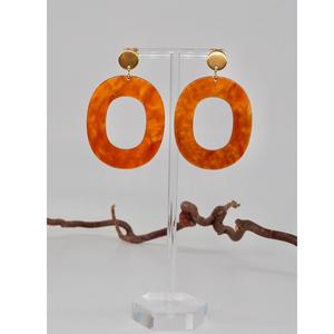 Pendientes de Resina Hechos a Mano con Diseño Único, Tipo Stud y Colgantes, para Uso Diario y Ocasiones Especiales, Disponibles a Buen Precio - Product Image 3