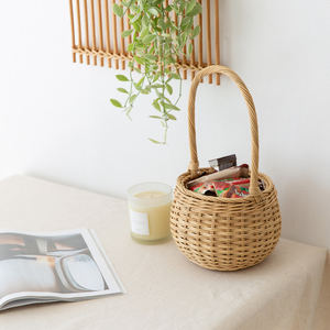 Panier-cadeau élégant pour la Saint-Valentin, fabriqué en rotin, paniers à fruits et fleurs tissés à la main de haute qualité - Product Image 5