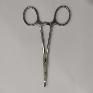 MEDIHEAL SURGICAL CORPORATION Pinces à moustiques en acier inoxydable allemand de classe I 12,5 cm Instruments chirurgicaux pour usage hospitalier - Product Image 1