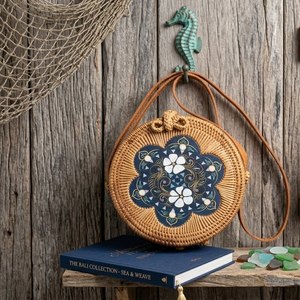 Eco Style Round Rattan Handbag for Women Handmade Woven <b>Summer</b> <b>Bag</b> for Beach and Casual Use Fashion - Product Image 2