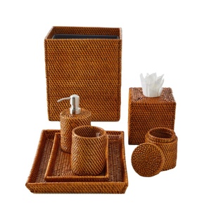 Accessoires de salle de bain modernes en tissu naturel avec accents métalliques, solutions de rangement élégantes de style resort, vente en gros à l'exportation - Product Image 4