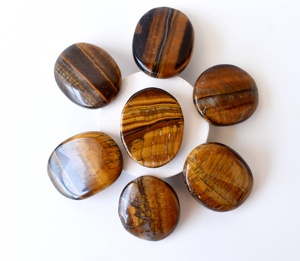 Piedras Planas de Ojo de Tigre de Cristal Pulido Semipreciosas al por Mayor para Sanación, Meditación, Decoración y Regalos - Product Image 6