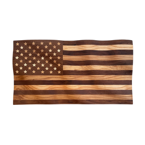 Planche à découper en bois d'acacia en forme de drapeau américain, plateau de service, passe au lave-vaisselle, épaisseur 2,0 cm, Jour de l'Indépendance du 4 juillet - Product Image 4