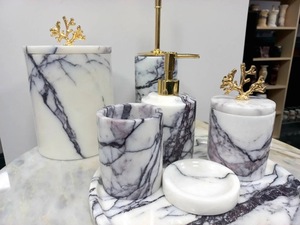 Ensemble de salle de bain moderne portable en trois pièces en résine acrylique bleu ciel de luxe ILAHI, design floral rond, Uttar Pradesh - Product Image 1