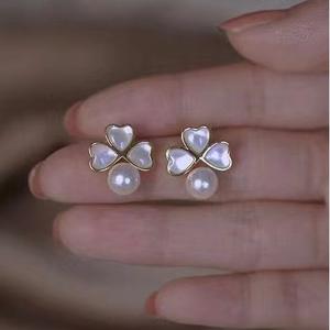 Zhuji Luxury Premium 11-12mm Freshwater <b>Pearl</b> <b>Earrings</b> Natural Light Luxury Premium Wholesale Fashion Matching Gift Box Hundred - Product Image 1