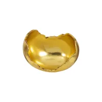Bol à fruits artisanal haut de gamme avec cadre métallique ouvert contemporain, design de créateur, bol en plastique doré en forme de coquille d'œuf, rond