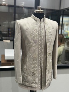 Veste de mariage traditionnelle en soie pour homme, brodée, coupe classique, style Inde-Pakistan, toutes saisons - Product Image 6