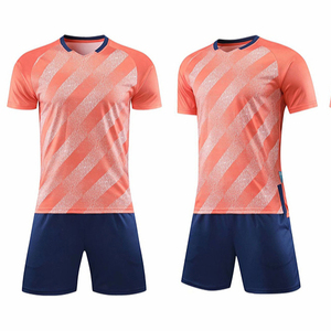 Maillots de football personnalisés de haute qualité, uniformes, kits, service OEM, achat en ligne, uniforme de football, sublimation, maillot personnalisé - Product Image 1