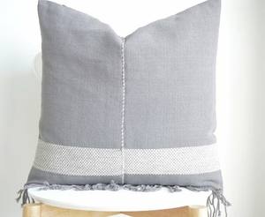 Funda de Cojín Boho a Rayas 100% Algodón con Flecos y Borlas, Fundas de Cojín Bohemias a Rayas de Algodón Tejidas a Mano con Flecos - Product Image 2