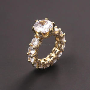 Anillo de eternidad de plata de ley 925 con moissanita y diamantes, chapado en oro, joyería de lujo al por mayor para minoristas - Product Image 1
