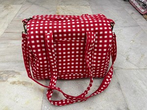 Sac de voyage matelassé en coton imprimé artisanal, léger, durable, portable, avec rembourrage, pour le sport et les week-ends - Product Image 4