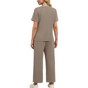 Ensemble décontracté deux pièces pour femme : haut ample à manches courtes et pantalon à cordon de serrage – Tenue d'été en coton avec logo personnalisé - Product Image 2