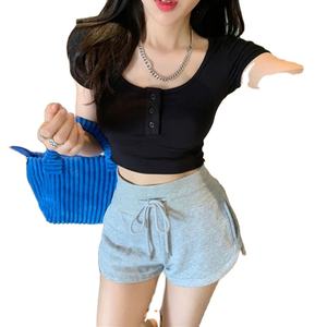 Shorts d'été personnalisés en gros pour femmes – Décontractés, haute qualité, séchage rapide, taille élastique, en coton, avec logo personnalisé - Product Image 4