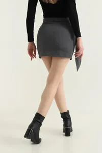 Falda de Mujer de Cintura Alta con el Mejor Diseño, Estilo Casual con Estampado de Sol en Colores Sólidos, Poliéster Económico con Cierre Elástico en la Cintura - Product Image 3