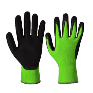 Gants de travail antidérapants en tricot respirant rouge et noir pour la protection des mains en milieu industriel - Product Image 3