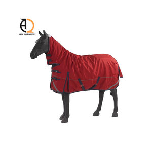 Mantas de Invierno para Caballos, Personalizadas por el Fabricante, Populares, Cálidas, Transpirables e Impermeables, con Estilos Personalizados - Product Image 1