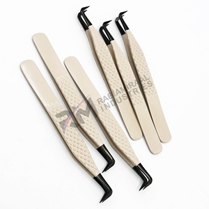 Pince à épiler RMI Best Seller en acier inoxydable à pointe en fibre anti-magnétique pour extensions de cils, courbée à 90 degrés, couleur nude classique, volume - Product Image 6