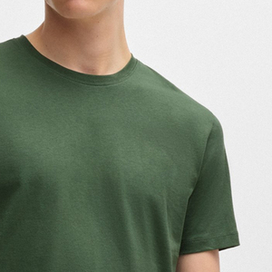 Camiseta para Hombre con Diseño de Logotipo Personalizable para Compradores al por Mayor, Diseño Elegante de Media Manga, Ligera y Cómoda - Product Image 4