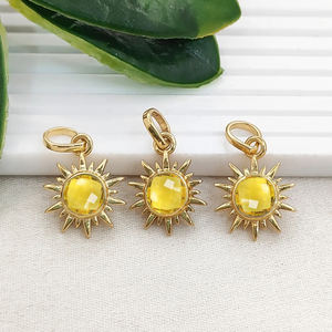 Colgantes de Crisoprasa en Forma de Sol, Chapados en Oro, con Engaste de Collet, Colgante Redondo, Joyería de Crisoprasa, Colgantes de Gema Redonda de 6mm, Amuletos de Sol - Product Image 2