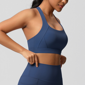 Débardeur de yoga contrastant pour femme avec soutien-gorge de sport push-up, bretelles convertibles, extensible, respirant, antichoc, et short intégré - Product Image 3