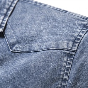 Chemise en jean ample pour homme, style américain vintage, écologique, infroissable, légère, non extensible, surchemise décontractée polyvalente - Product Image 4