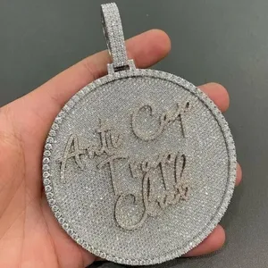 Pendentif personnalisé en argent sterling plaqué or avec lettre, serti de 6 carats de moissanite véritable taille ronde, diamant Tishya pour femme - Product Image 4