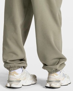 Custom Women's Oversized Wide Leg Sweatpants High <b>Waist</b> Fleece Lounge Pants Loose Fit Casual Jogger <b>Trousers</b> with Pockets - Product Image 4